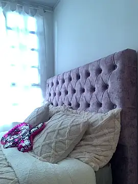 samantha evans2 online show from January 14, 2025, 8:48 pm