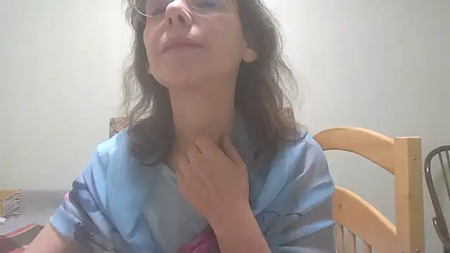 Snapshot of HollyJewel chatting on December 13, 2024, 7:32 pm HollyJewel online show from December 13, 2024, 7:32 pm