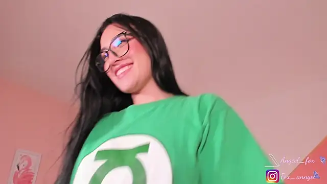 angeel fox online show from November 9, 2025, 6:23 am