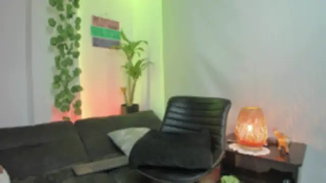 Snapshot of LincomAmith chatting on February 21, 2025, 4:07 am LincomAmith online show from February 21, 2025, 4:07 am