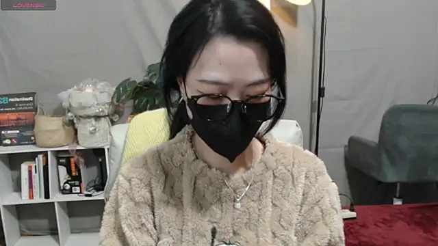 Snapshot of _minji_bae chatting on January 16, 2025, 7:10 pm  minji bae online show from January 16, 2025, 7:10 pm