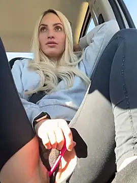 AmaliaMarkova  online show from February 24, 2025, 6:26 pm