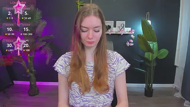 Snapshot of EvaSelin chatting on January 21, 2025, 5:05 am EvaSelin online show from January 21, 2025, 5:05 am