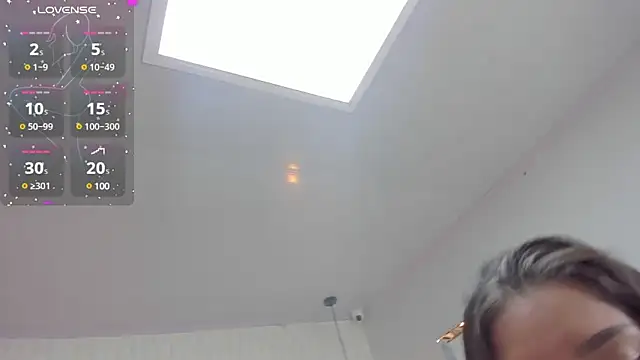 SUZETMONACO online show from March 22, 2025, 7:20 pm