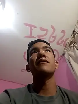 Sweetiefoxxx online show from March 9, 2025, 1:59 pm