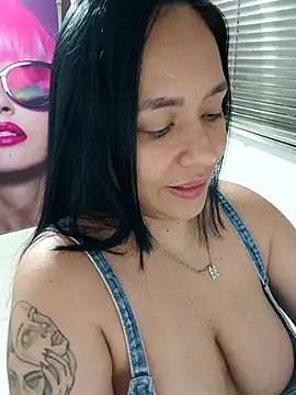 Snapshot of marta201_alfaro chatting on October 28, 2025, 10:08 am marta201 alfaro online show from October 28, 2025, 10:08 am