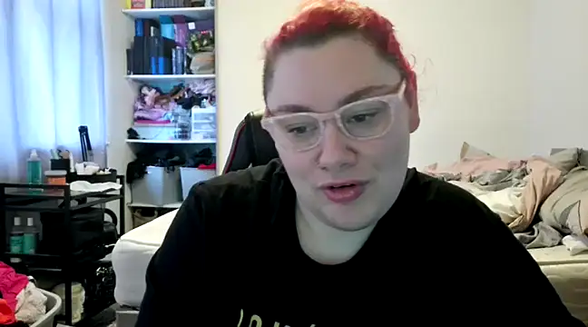 Bustycurves online show from December 17, 2024, 10:44 am