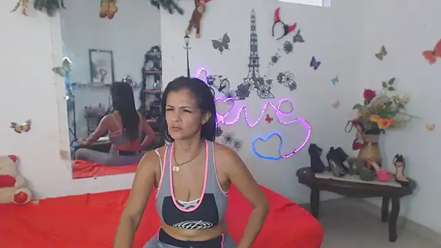 Snapshot of brigitht chatting on January 21, 2025, 10:08 pm brigitht online show from January 21, 2025, 10:08 pm