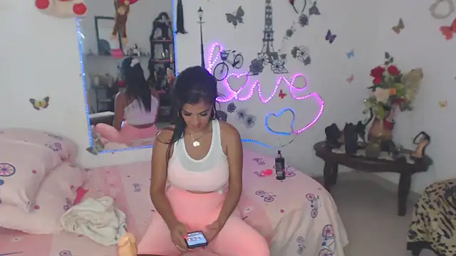 Snapshot of brigitht chatting on January 23, 2025, 5:21 pm brigitht online show from January 23, 2025, 5:21 pm