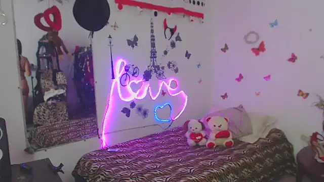 Snapshot of brigitht chatting on February 4, 2025, 6:25 am brigitht online show from February 4, 2025, 6:25 am