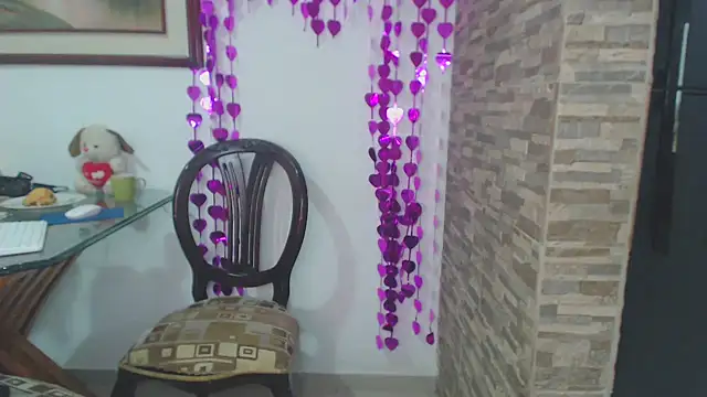 Snapshot of brigitht chatting on March 12, 2025, 7:35 am brigitht online show from March 12, 2025, 7:35 am