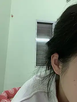 minmin2kk5 online show from February 4, 2025, 7:29 am