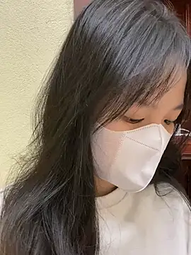 minmin2kk5 online show from March 21, 2025, 3:24 pm