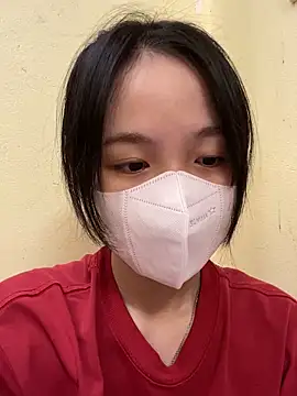 minmin2kk5 online show from October 8, 2025, 4:48 pm