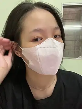 minmin2kk5 online show from October 10, 2025, 2:32 am