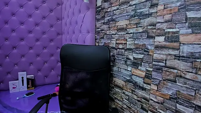 celeste blue69 online show from December 17, 2024, 2:01 am