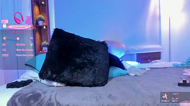 violet scott online show from March 10, 2025, 5:29 pm