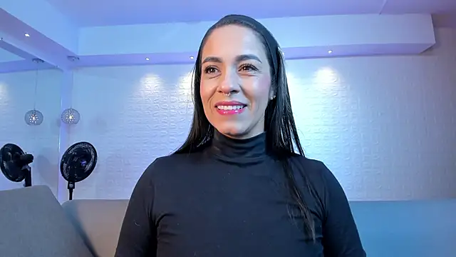 violet scott online show from October 10, 2025, 10:47 am