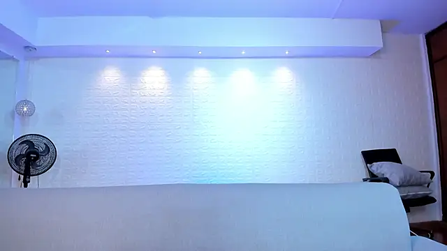 violet scott online show from October 21, 2025, 10:38 am