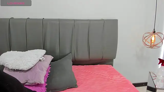 Cherllynn online show from September 29, 2025, 3:39 pm