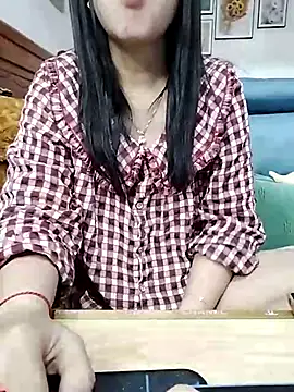 cream1299 online show from February 23, 2025, 8:28 am