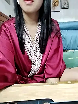 cream1299 online show from March 4, 2025, 12:50 am