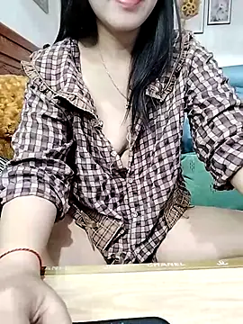 cream1299 online show from March 9, 2025, 9:36 pm