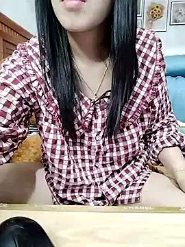 cream1299 online show from March 13, 2025, 5:11 am