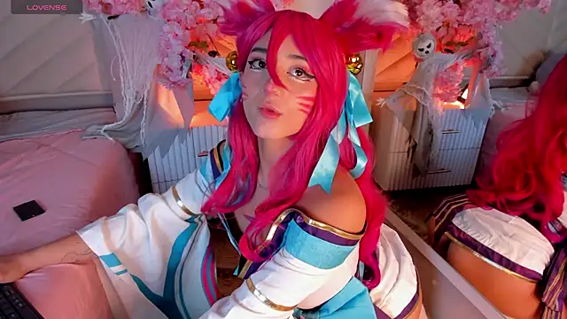 Snapshot of miia__baker chatting on October 31, 2025, 12:39 pm miia baker online show from October 31, 2025, 12:39 pm