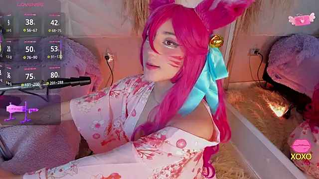 Snapshot of miia__baker chatting on November 14, 2025, 12:26 pm miia baker online show from November 14, 2025, 12:26 pm