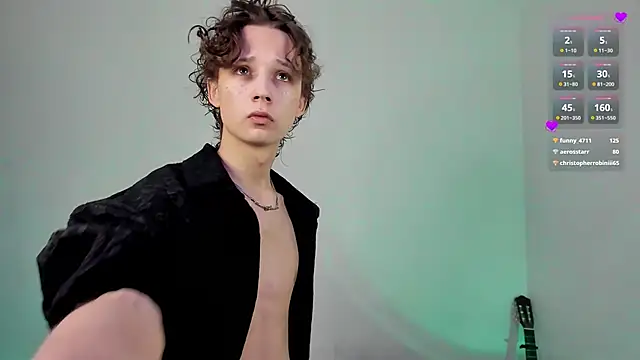 Snapshot of Vampirella_GS chatting on January 29, 2025, 9:39 pm Vampirella GS online show from January 29, 2025, 9:39 pm