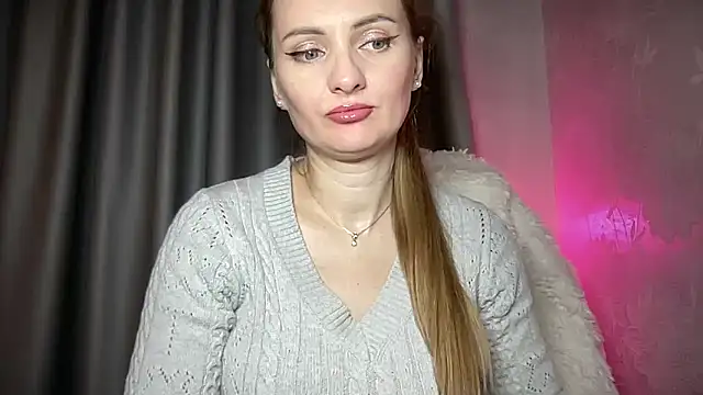 Snapshot of Viola_sweet chatting on November 6, 2025, 12:22 am Viola sweet online show from November 6, 2025, 12:22 am