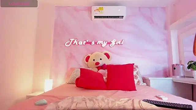 Snapshot of Aprillbrunette chatting on March 2, 2025, 9:10 am Aprillbrunette online show from March 2, 2025, 9:10 am