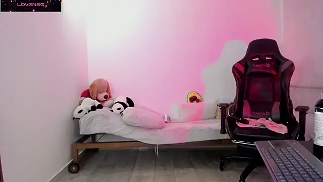 Snapshot of Biancastrongg chatting on November 29, 2025, 3:09 am Biancastrongg online show from November 29, 2025, 3:09 am