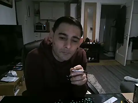 Snapshot of mihaimichael chatting on February 20, 2025, 8:58 pm mihaimichael online show from February 20, 2025, 8:58 pm