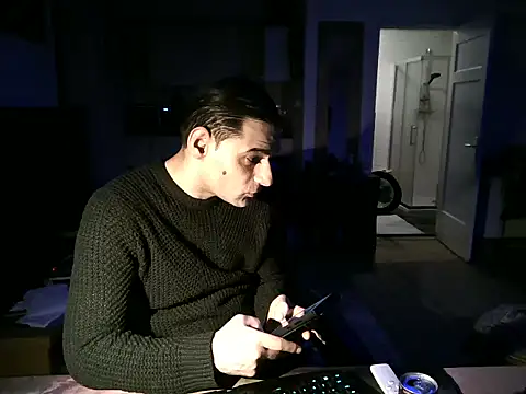Snapshot of mihaimichael chatting on February 27, 2025, 10:42 pm mihaimichael online show from February 27, 2025, 10:42 pm