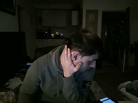 Snapshot of mihaimichael chatting on February 28, 2025, 8:28 pm mihaimichael online show from February 28, 2025, 8:28 pm