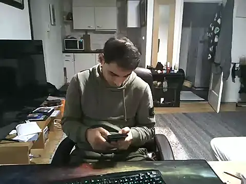 Snapshot of mihaimichael chatting on February 28, 2025, 11:34 pm mihaimichael online show from February 28, 2025, 11:34 pm