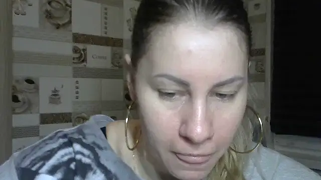 TherestlessKitty online show from November 29, 2025, 10:24 pm