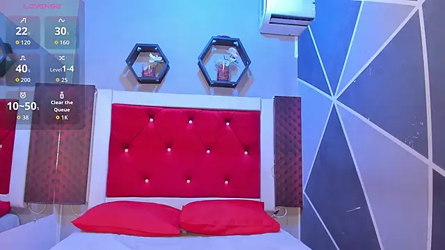 Karoll014 online show from November 24, 2025, 12:16 pm