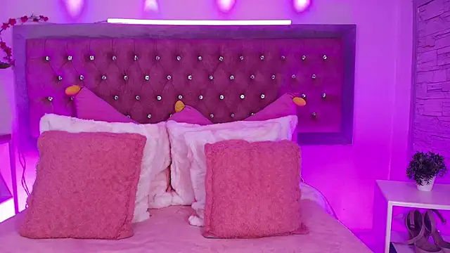 Tayzon Foxxx online show from October 1, 2025, 12:55 pm