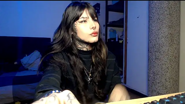 Snapshot of xdirtyvenomx chatting on December 16, 2025, 12:59 am xdirtyvenomx online show from December 16, 2025, 12:59 am