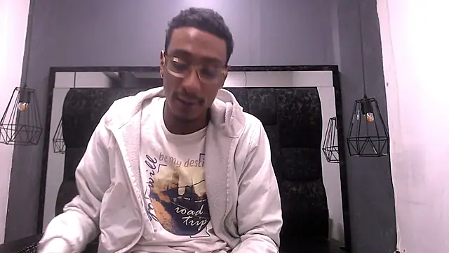 Snapshot of Jose_Smoke chatting on October 23, 2025, 10:14 am Jose Smoke online show from October 23, 2025, 10:14 am