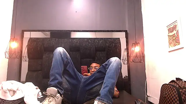 Snapshot of Jose_Smoke chatting on October 25, 2025, 3:36 am Jose Smoke online show from October 25, 2025, 3:36 am