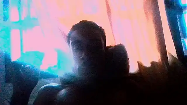 Snapshot of Jose_Smoke chatting on October 29, 2025, 1:35 pm Jose Smoke online show from October 29, 2025, 1:35 pm