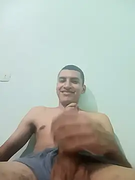 Rogersmit2 online show from February 27, 2025, 5:04 pm