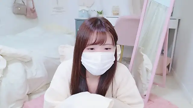 Snapshot of Sayuringo_ chatting on January 7, 2025, 1:46 pm Sayuringo  online show from January 7, 2025, 1:46 pm