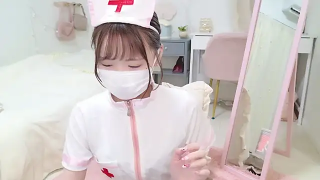 Snapshot of Sayuringo_ chatting on February 18, 2025, 2:16 pm Sayuringo  online show from February 18, 2025, 2:16 pm