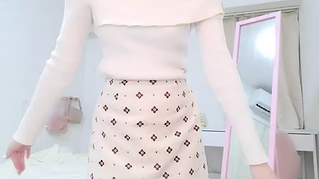 Snapshot of Sayuringo_ chatting on March 11, 2025, 11:23 am Sayuringo  online show from March 11, 2025, 11:23 am