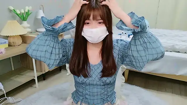 Snapshot of Sayuringo_ chatting on October 8, 2025, 11:19 am Sayuringo  online show from October 8, 2025, 11:19 am